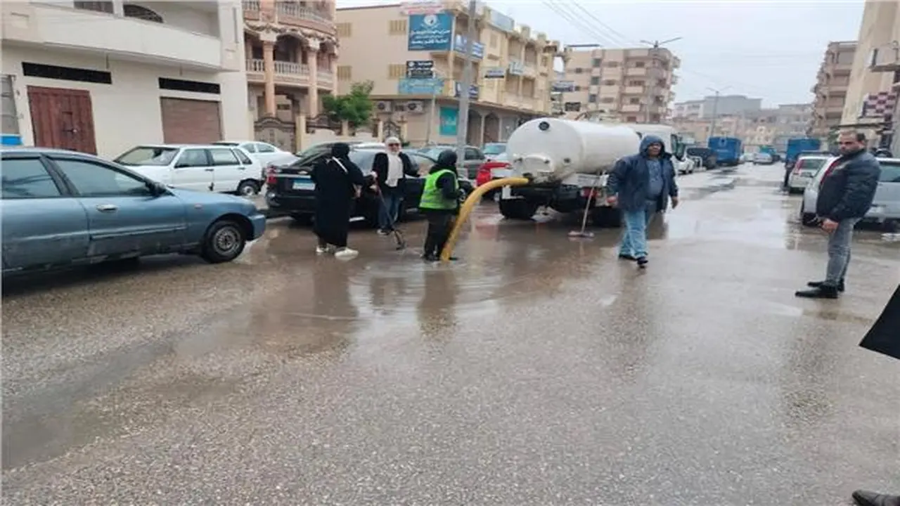 تقلبات جوية تضرب محافظة دمياط مع توقعات بهطول أمطار متفاوتة الغزارة صباحًا